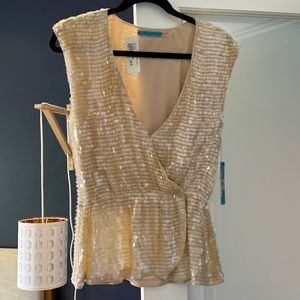 This gorgeous Alice + Olivia sequin top is NWT. Perfect for a fun night out!